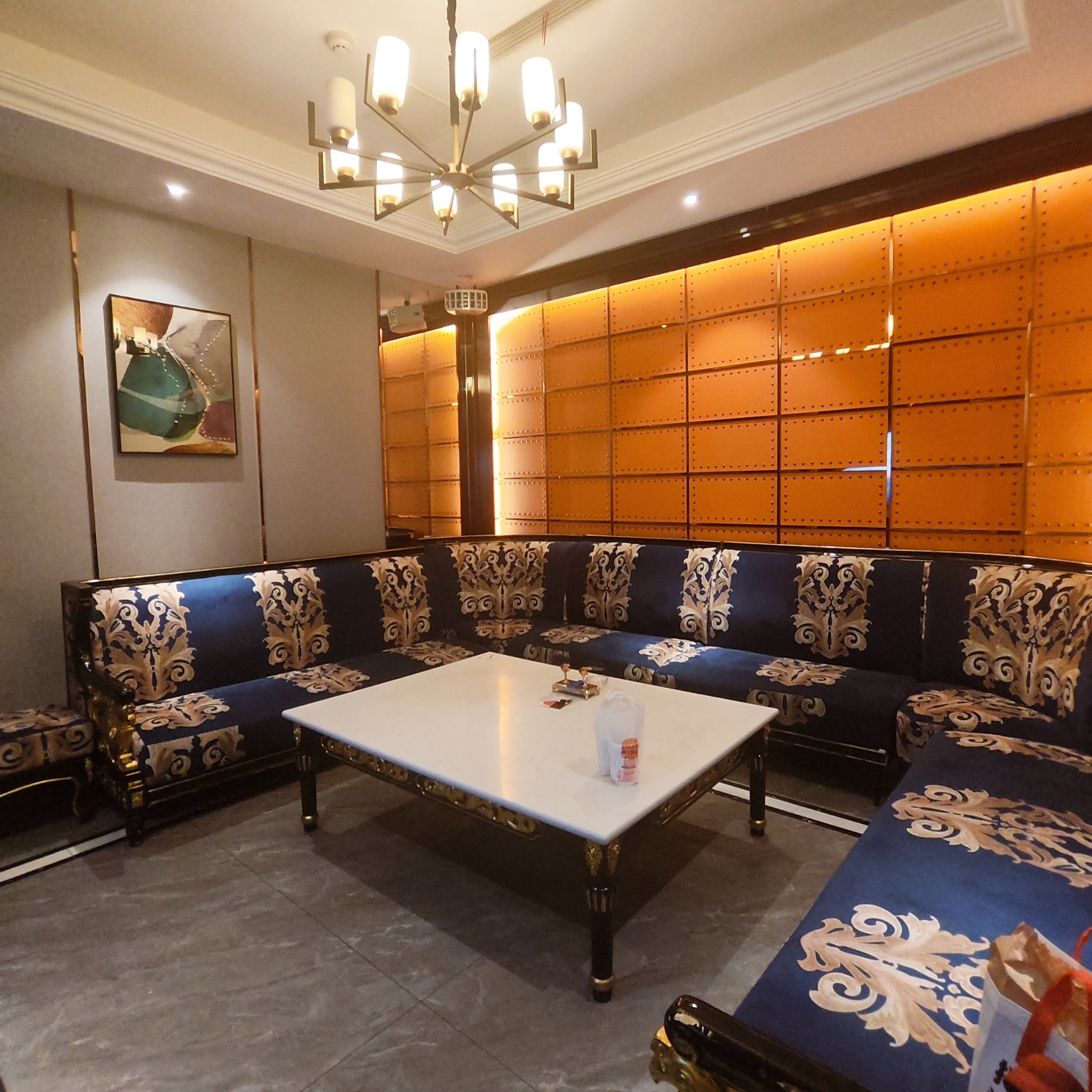 白城商务ktv打造中低端商务ktv新体验-大安市ktv预订